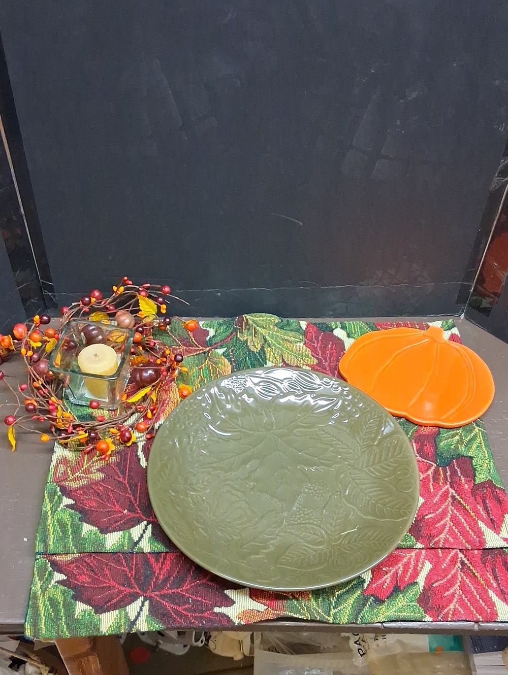 6 pc Autumn leaf placemats, vintage plate,pumpkin trivet, candle ring & holder